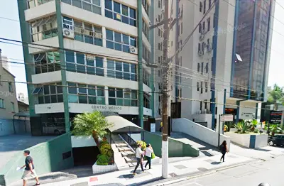 Fachada da Clínica de Ortopedia em Santos - Instituto Ortopédico Itararé no Centro Médico